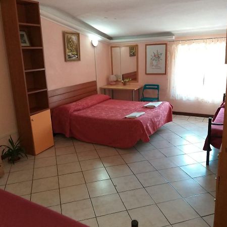 Roma Inn 2000 エクステリア 写真
