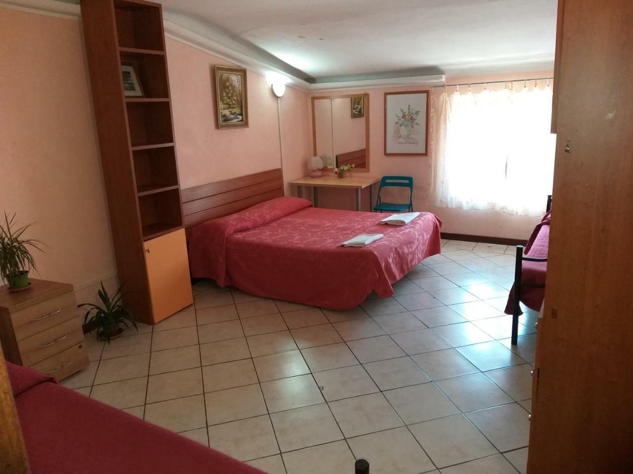 Roma Inn 2000 エクステリア 写真